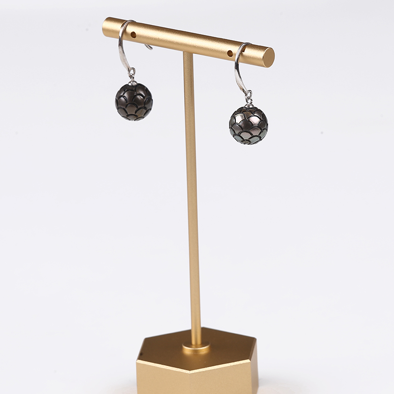 Black Carved Tahiti Pearl with 925 Sterling Silver Hook Earring
