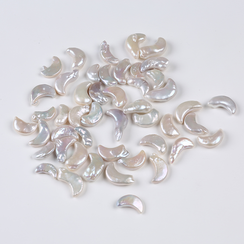 No Hole Natural Freshwater Moon Shape Irregular Pearl for Jewelry